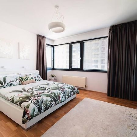 Prague Marina River View Apartment Close To City Centre Free Parking Exteriér fotografie