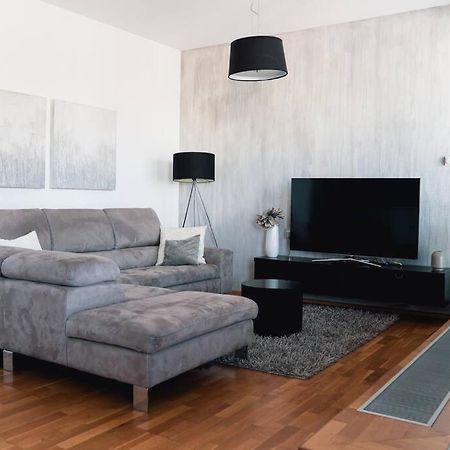 Prague Marina River View Apartment Close To City Centre Free Parking Exteriér fotografie